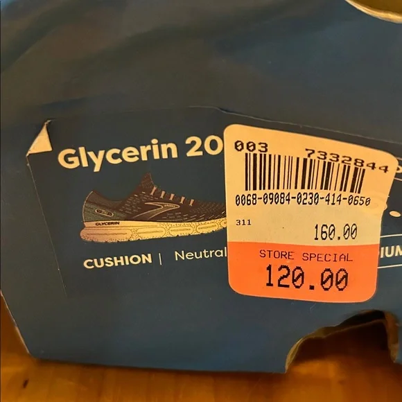 Brooks glycerine 20 navy, lavender, and Teal. Size 6.5M. New. Amazing deal. - Picture 9 of 10